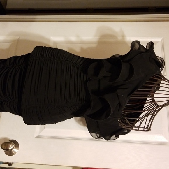 Little black dress - Picture 4 of 5